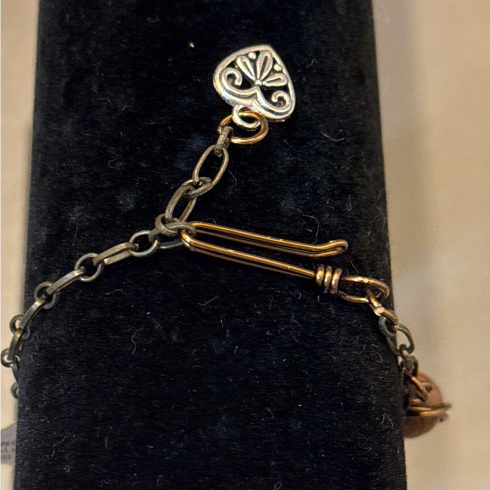 Jewelry findings of Gold, Silver and Bronze Wire Hook Clasps - Picture 7 of 7